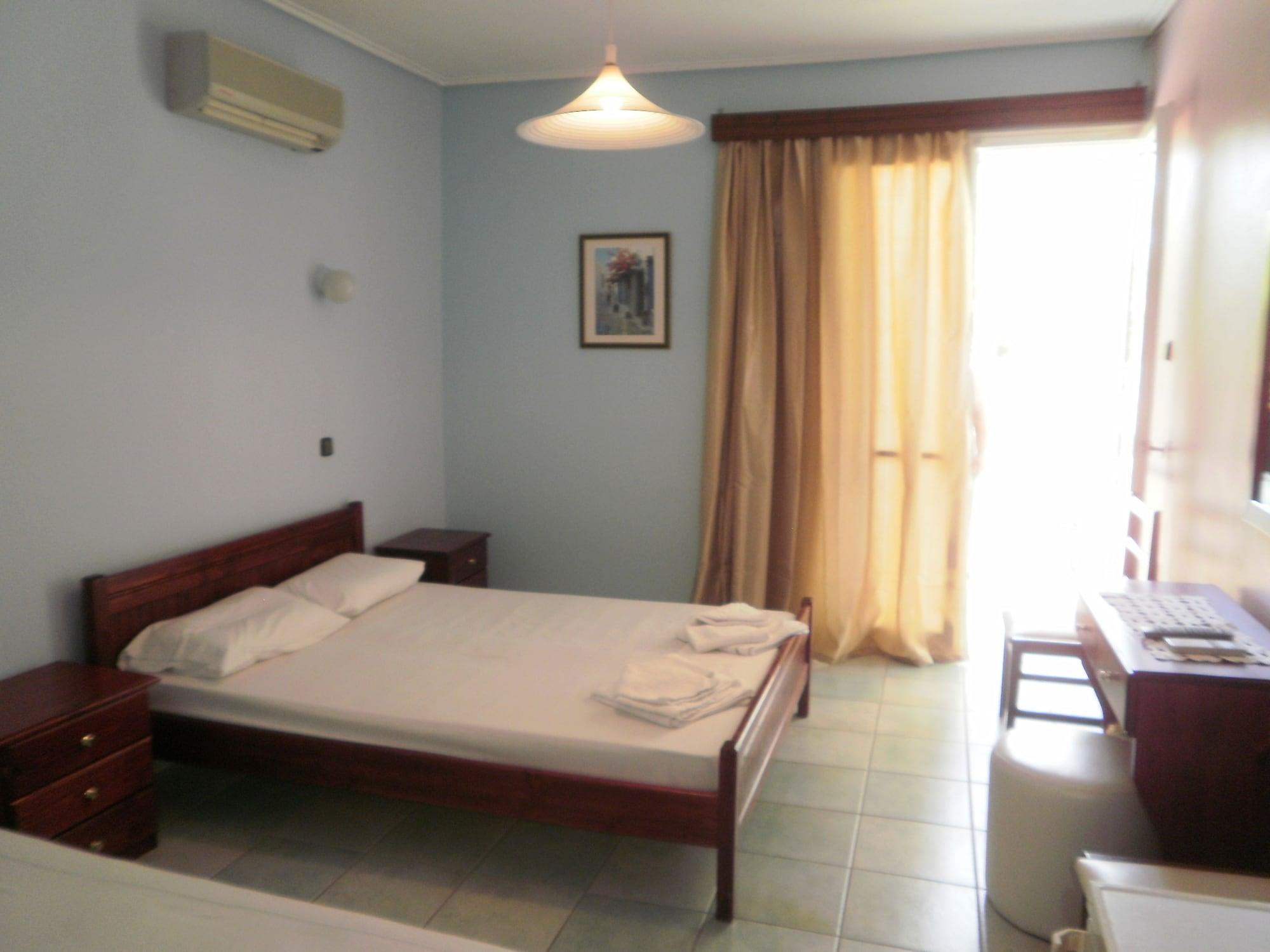 Francisco Beach Hotel Agios Andreas  Exterior photo